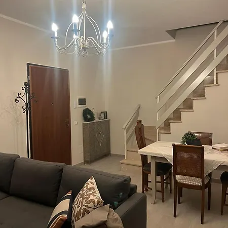A Casa Di Lena Hébergement de vacances Genzano di Roma
